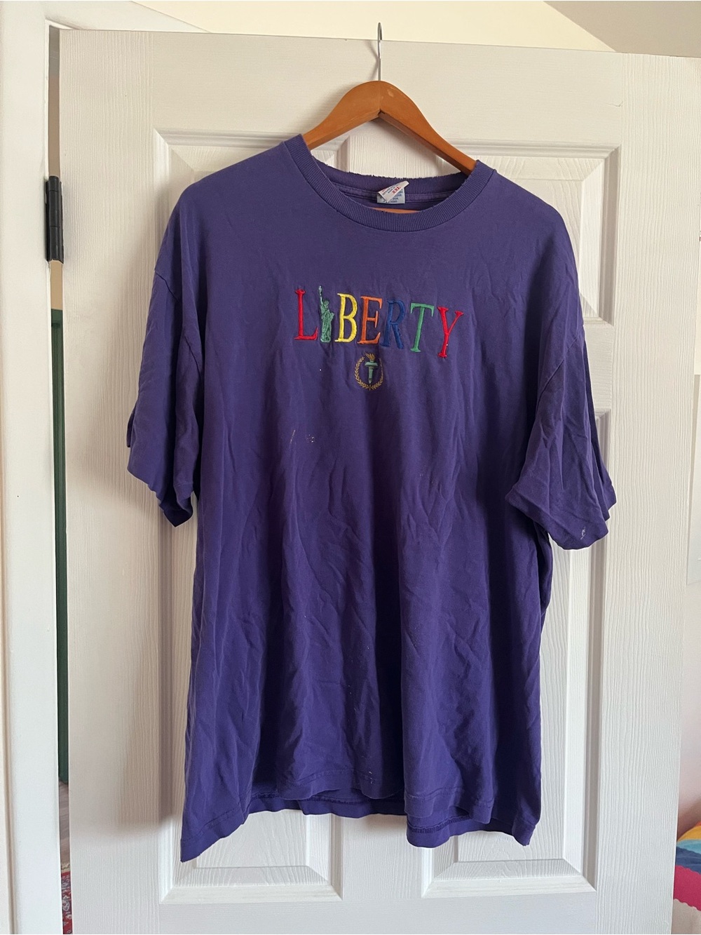 Superior • Vintage “Liberty” Embroidered Tee